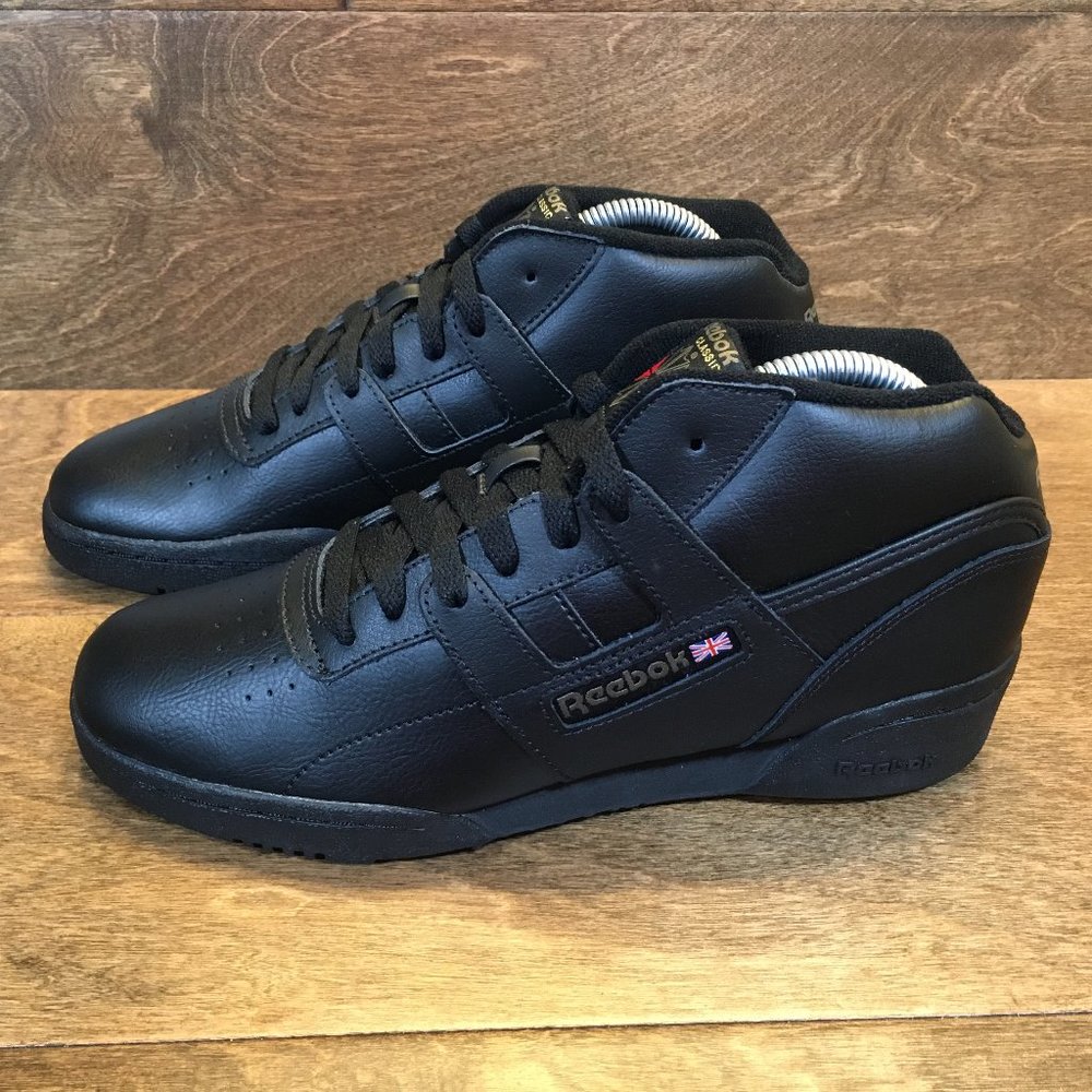 reebok workout mid og